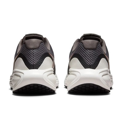 Nike Revolution 8 Kadın Koşu Ayakkabısı HJ8485