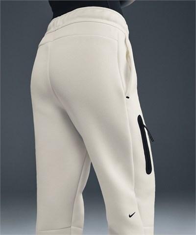 Nike Sportswear Tech Fleece Mid-Rise Sweatpants Kadın Eşofman Altı HV6779