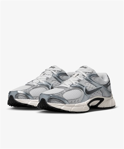 Nike V5 RNR Erkek Spor Ayakkabı HJ5228