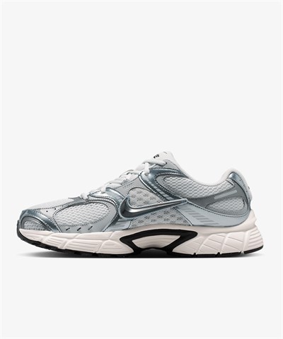 Nike V5 RNR Erkek Spor Ayakkabı HJ5228