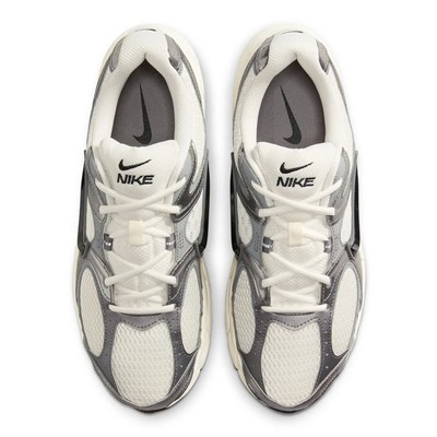 Nike V5 RNR Erkek Spor Ayakkabı HJ5228