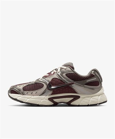 Nike V5 RNR Kadın Spor Ayakkabı HQ7901