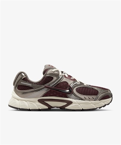 Nike V5 RNR Kadın Spor Ayakkabı HQ7901