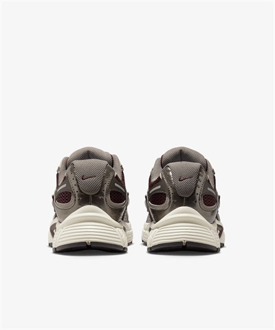 Nike V5 RNR Kadın Spor Ayakkabı HQ7901