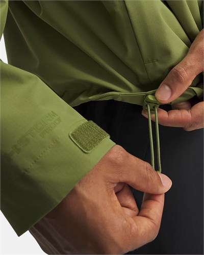 UA M CLOUDSTRİKE JACKET ERKEK YAĞMURLUK 6009583