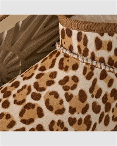 UGG CLASSIC ULTRA MINI PLAINS KADIN BOT 1178110