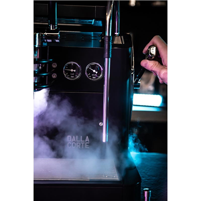 Dalla Corte Zero Barista Espresso Kahve Makinesi, 3 Gruplu, Siyah