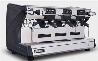 Rancilio Classe 5 USB TALL Espresso Kahve Makinesi, 3 Gruplu, Siyah