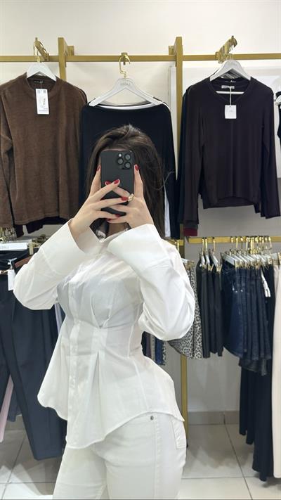 Belden Oturtmalı Beyaz Renk Premium Poplin Gömlek