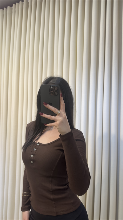 Düğme detaylı Geniş Yaka Acıkahve Crop