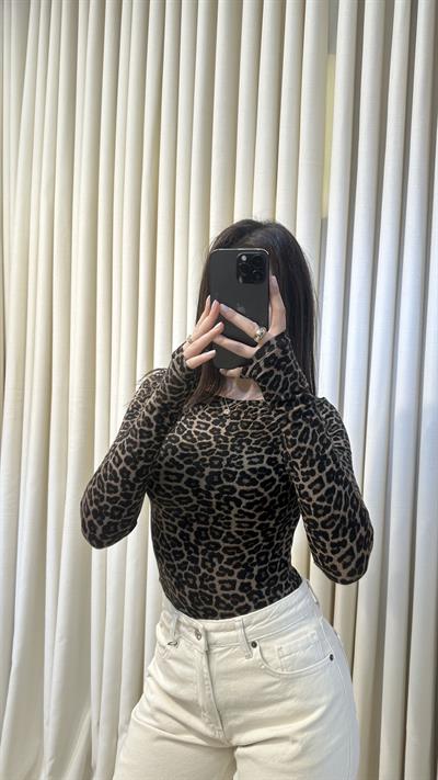 Leopar Desen Kayık Yaka Bluz