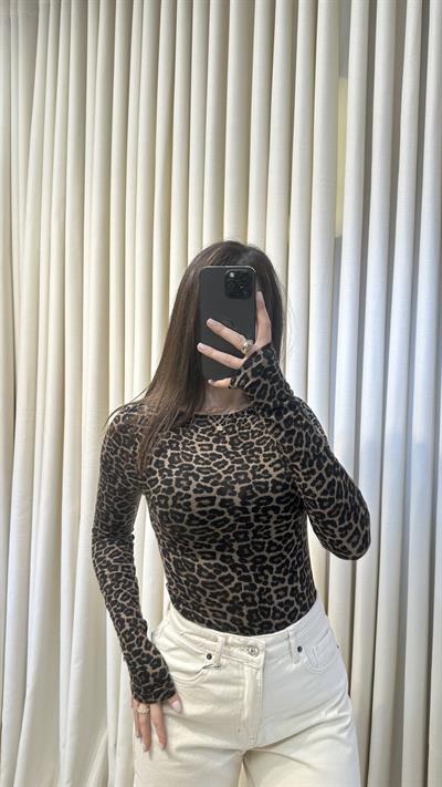 Leopar Desen Kayık Yaka Bluz