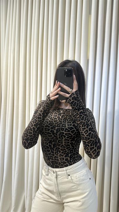 Leopar Desen Kayık Yaka Bluz