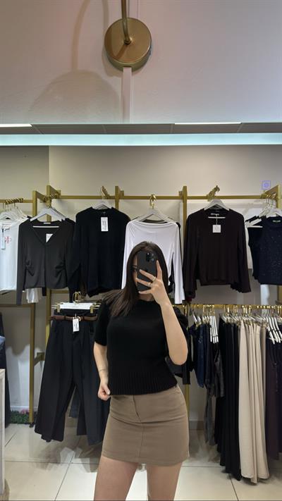 Siyah Renk Bisiklet Yaka Dilvin Triko