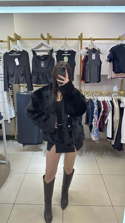 Marka model siyah kürk