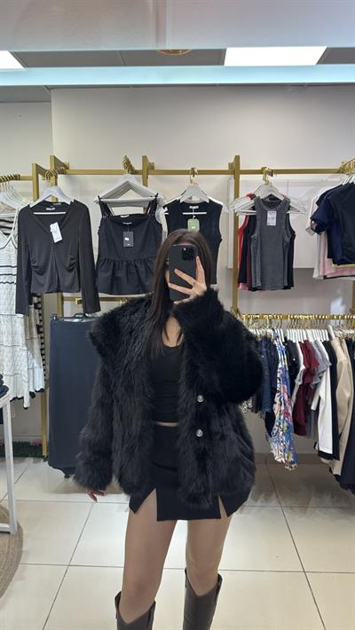 Marka model siyah kürk