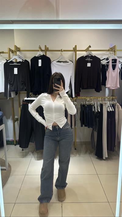 Marka Straigh Kalıp Tintli Jean.