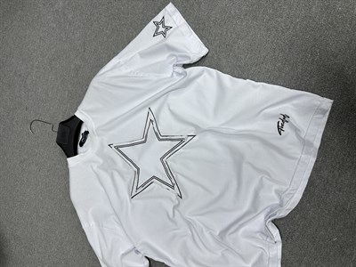 Yıkamalı Nakış Yıldız Baskılı T-Shirt Beyaz