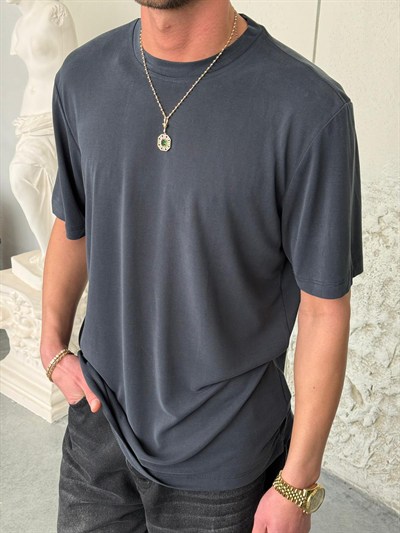 Fırçalı Kumaş Yıkamalı Basıc Siyah Tişört 