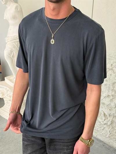 Fırçalı Kumaş Yıkamalı Basıc Siyah Tişört 