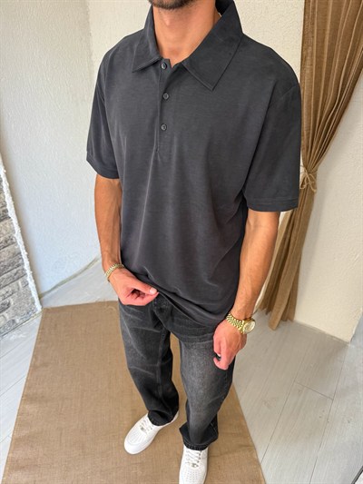 Fırçalı Polo Yaka Siyah Tişört