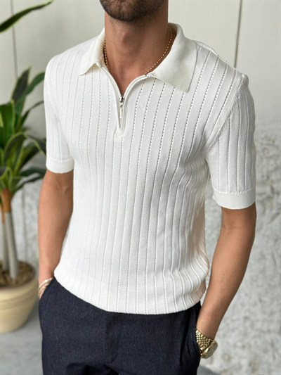 Yakalı Beyaz Triko Tişört