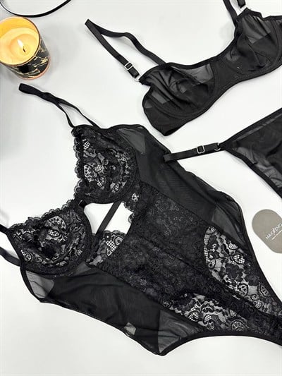 Siyah Bodysuit + Sütyen Takım