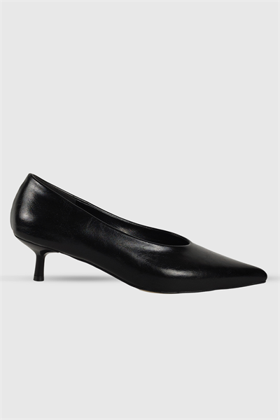 Clara Siyah Rustik Sivri Burun Kadın Stiletto