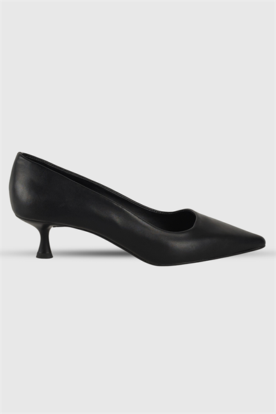 Kelly Siyah Mat Sivri Burun Kadın Stiletto