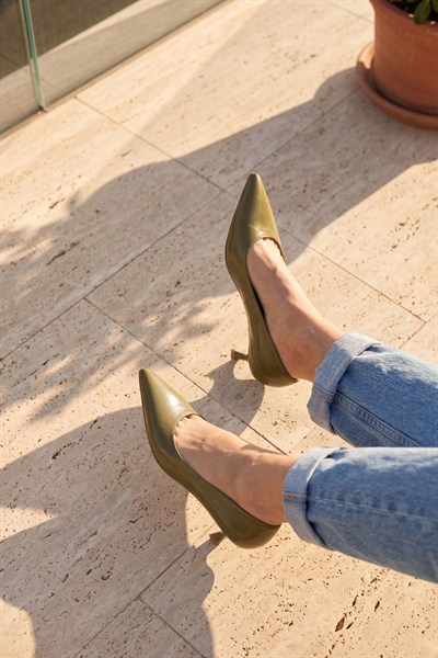 Kelly Yeşil Rustik Sivri Burun Kadın Stiletto