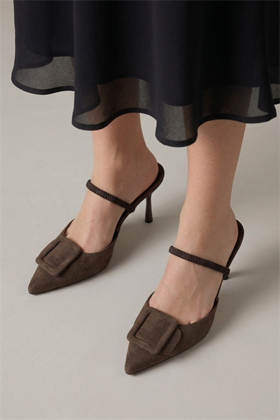 Sahra Kahve Süet Toka Detay Arka Lastikli Kadın Topuklu Ayakkabı