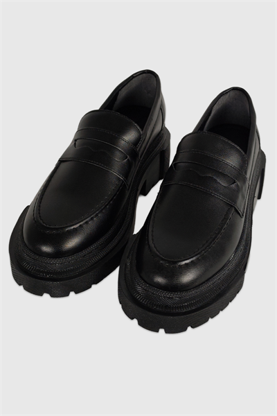 Tammy Siyah Mat Kalın Taban Kadın Loafer Ayakkabı