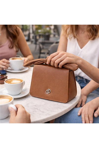 Kahverengi Fiyonklu Kadın El Çantası | Kahve T8310