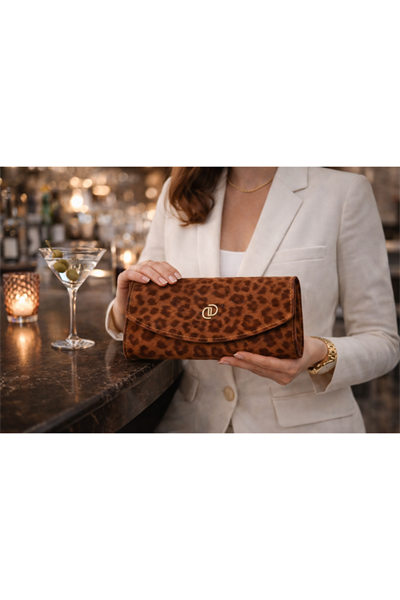 Kahverengi Leopar Desenli Gold Logolu Kadın Portföy Çanta | Kahverengi T8309