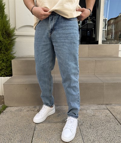 Mavi Taşlamalı Boyfriend Jean