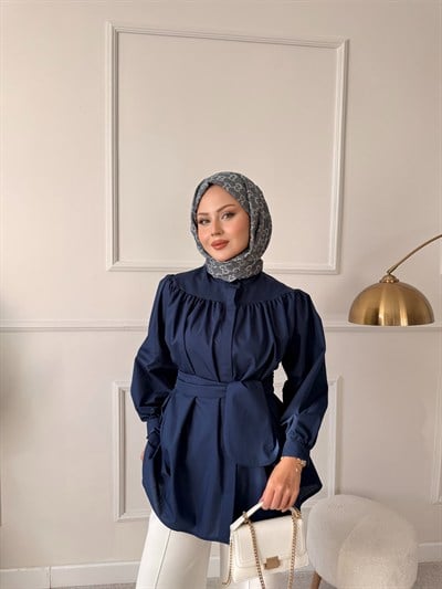Lavin Hakim Yaka Kalın Tasarım Kuşaklı Pileli Gömlek