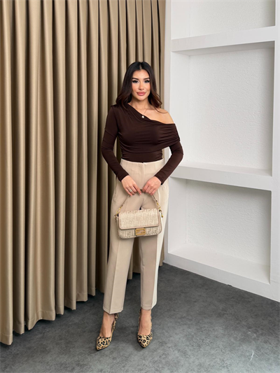 Asimetrik Yaka Bluz Kahve