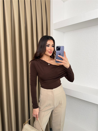 Asimetrik Yaka Bluz Kahve