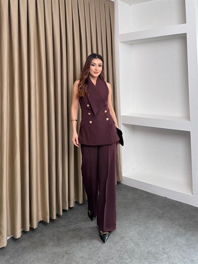 Asimetrik Yakalı Gold Düğmeli Takım Mürdüm