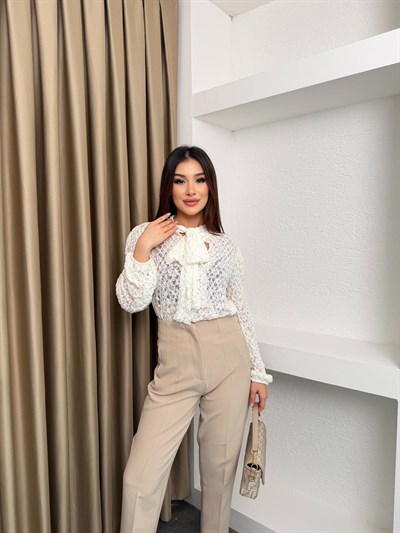 Bağlama Detaylı Dantel Bluz Beyaz