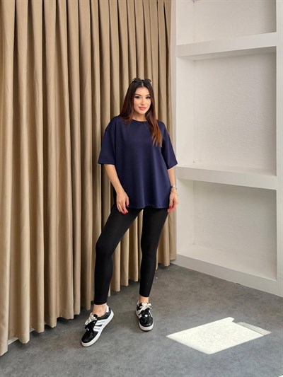 Bisiklet Yaka Yanı Yırtmaçlı Modal Kumaş Basic Tshirt Lacivert