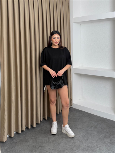 Bisiklet Yaka Yanı Yırtmaçlı Modal Kumaş Basic Tshirt Siyah