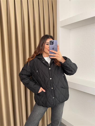 Çıkarılabilir Kapüşonlu Kapitone Ceket Siyah