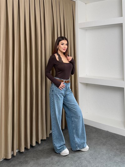 Dantel Boyundan Geçmeli Bluz Kahve