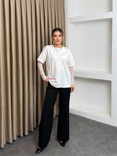 Dantel Kollu Tişört Beyaz