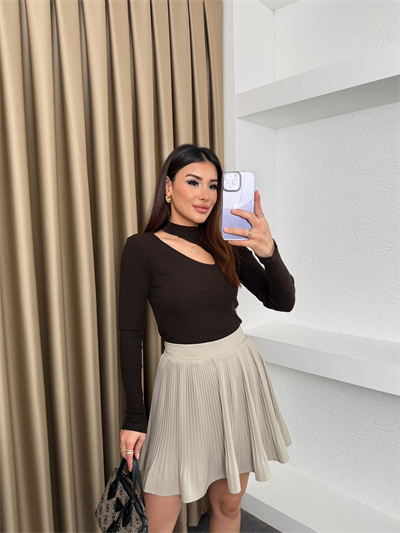 İçi Şortlu Pileli Etek Bej