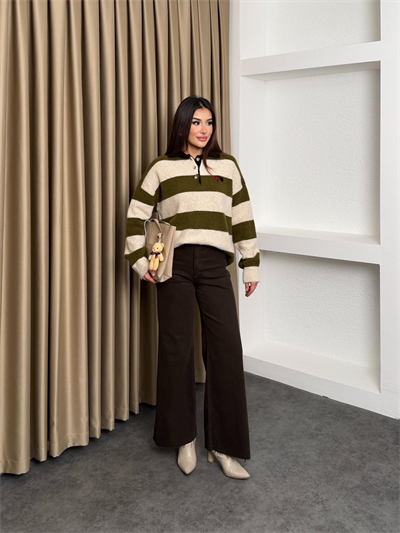 Kalp Nakışlı Triko Kazak