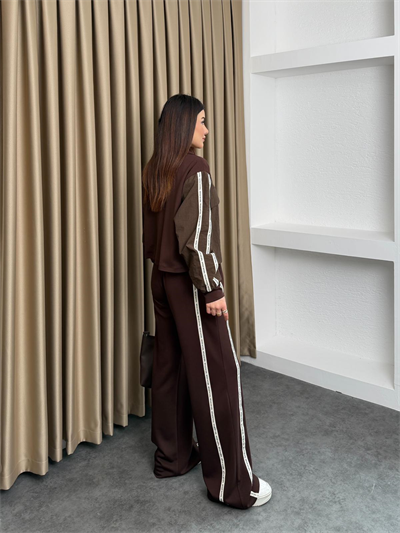 Kumaş Matchli Etiket Detay Takım Kahve