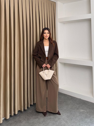 Lamineli Crop Ceket Kahve