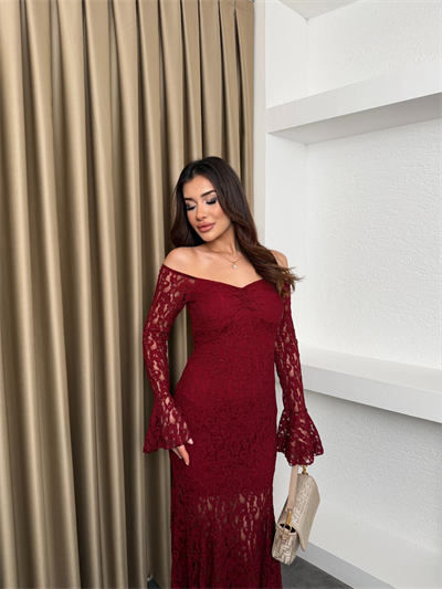 Madonna Yaka Dantel Detay Elbise Kırmızı